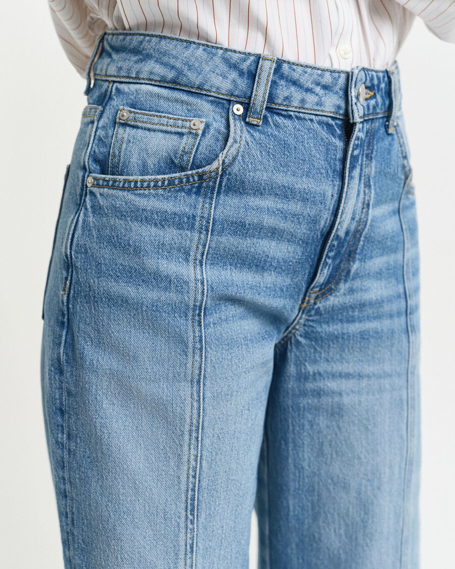 jeans con cuciture dritte e vestibilità rilassata - archivio blu medio