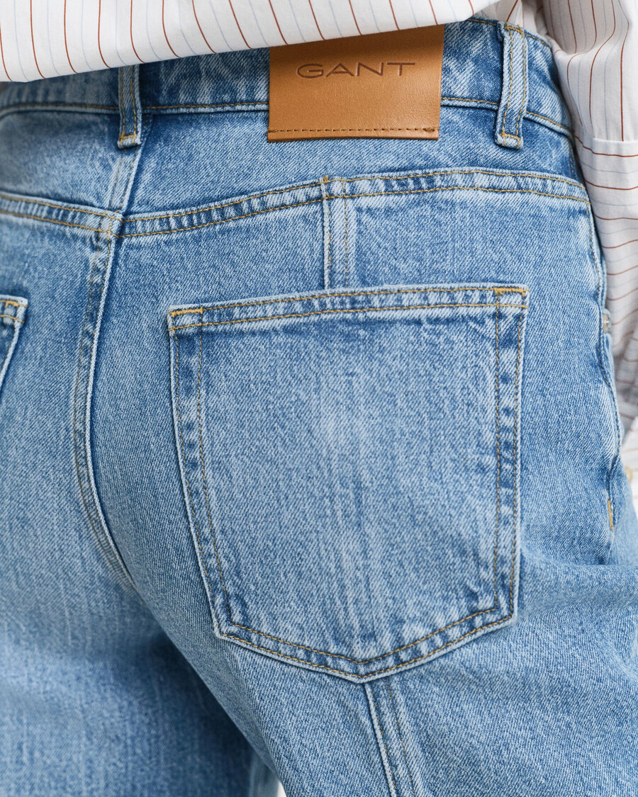 jeans con cuciture dritte e vestibilità rilassata - archivio blu medio