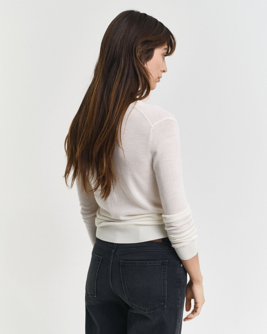 maglione con scollo a v in lana merino extra fine - crema