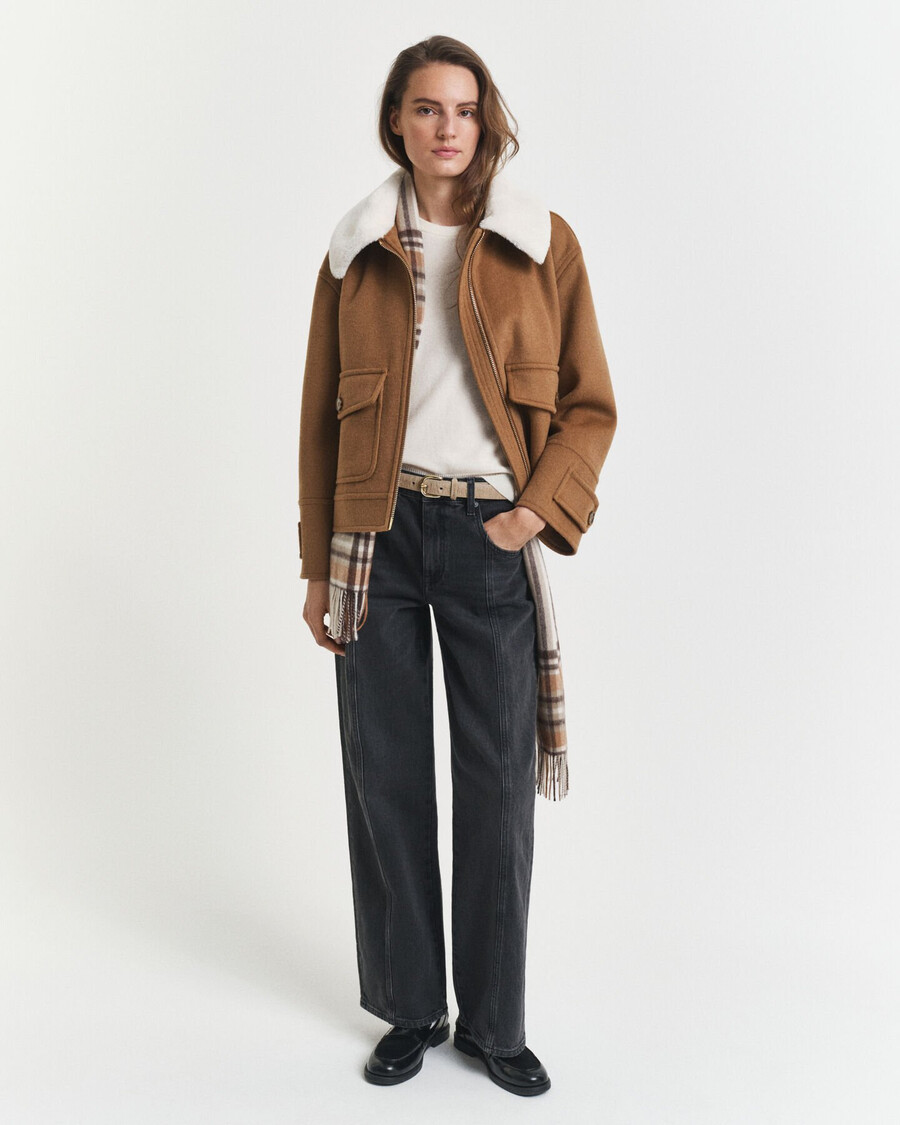maglione girocollo a maniche corte in lana dagnello superfine - crema