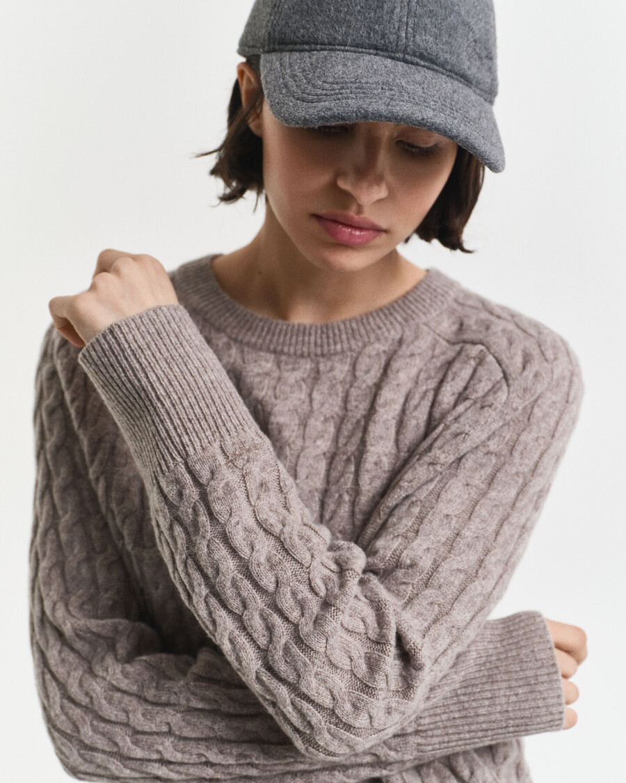 maglione girocollo in maglia di lana a trecce - beige talpa